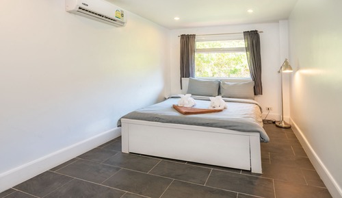 Romantic Penthouse, 2 Double Beds, Partial Sea View