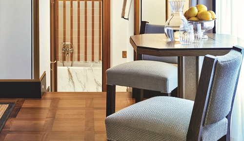 Junior Suite (Village View)
