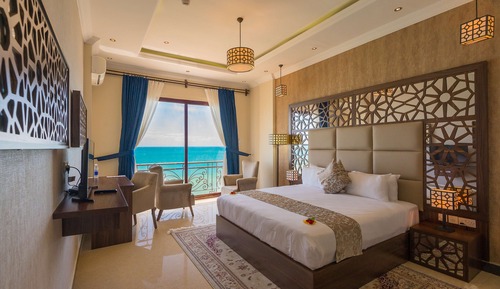 Suite, 2 Bedrooms, Kitchenette