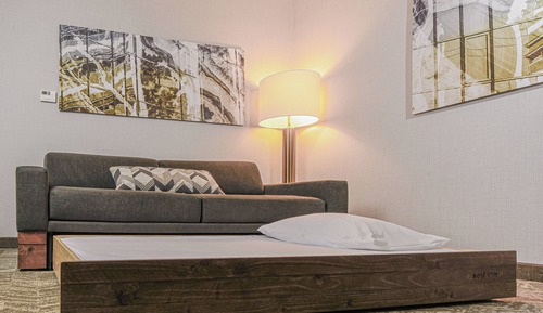 Studio, Multiple Beds