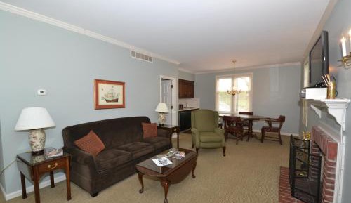 Queen Suite