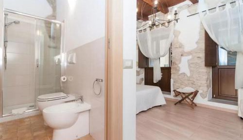 Deluxe Double or Twin Room with Balcony