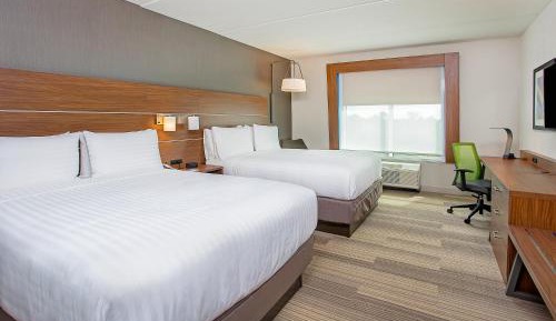 Standard Room with Two Queen Beds