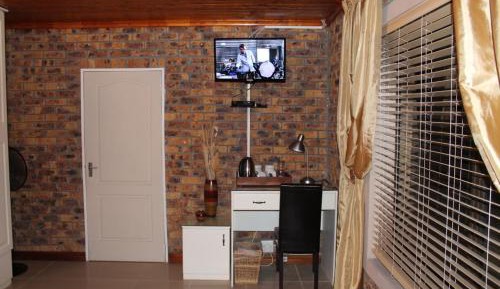 Twin Room with Shower