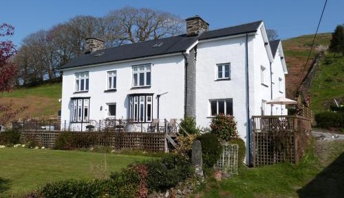 Five-Bedroom Holiday Home