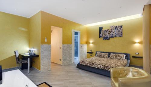 Luxury Suite