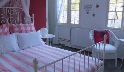 Double Room with Private Bathroom (Paris)