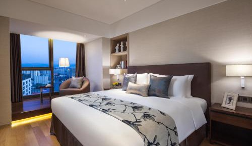Two-Bedroom Deluxe