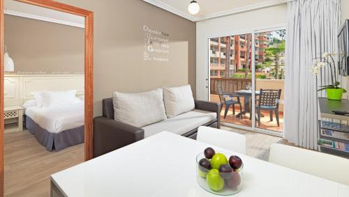 Two-Bedroom Apartment (2 Adults + 2 Children up to 10 years old)