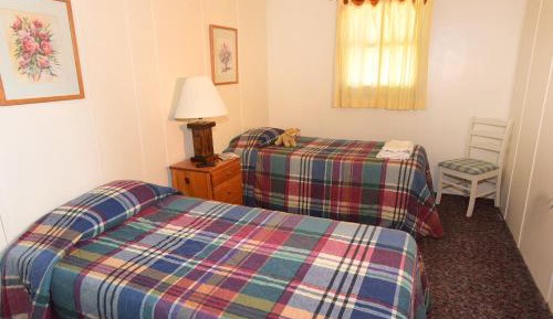 Three-Bedroom Cabin