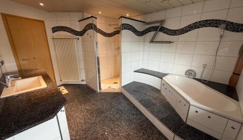 Three-Bedroom Apartment with Balcony