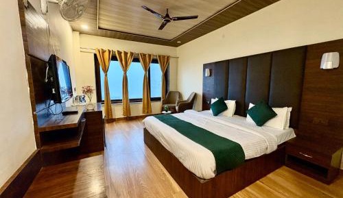 King Room with Mountain View