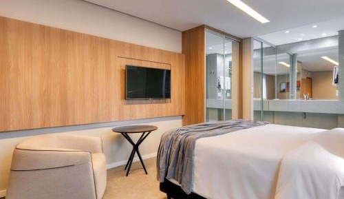 Luxury Suite