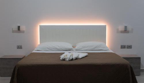 Deluxe Double Room with Extra Bed