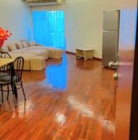Three-Bedroom Apartment with Lake View