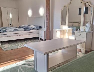 Quadruple Room with Private Bathroom