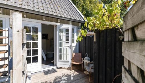 One-Bedroom Holiday Home