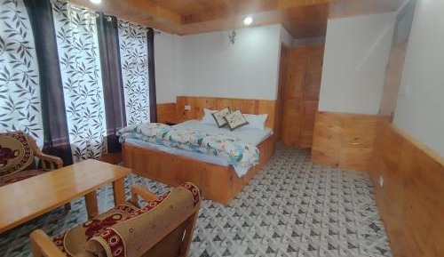 Deluxe Double Room with Balcony