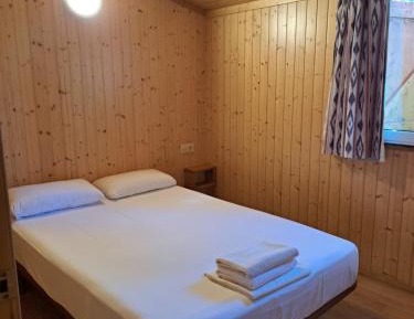 One-Bedroom Bungalow (2 Adults)