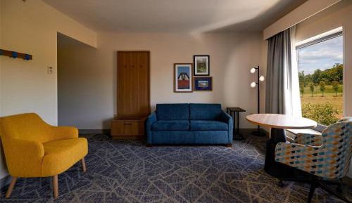 King Studio Suite - Non-Smoking