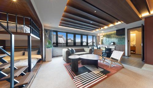 Apartment Suite - 3rd Floor