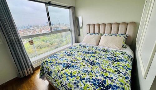 Queen Room with Shared Bathroom