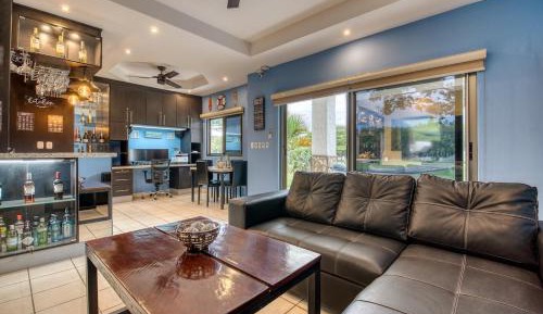 One-Bedroom Deluxe Apartment