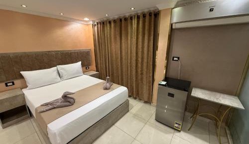 Luxury Triple Room