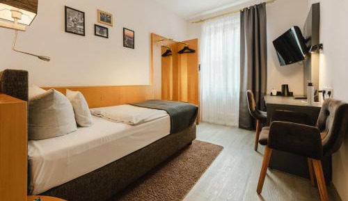 Classic Single Room