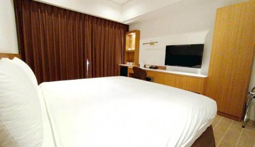 Single Room with Private Bathroom