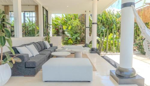 Deluxe Villa