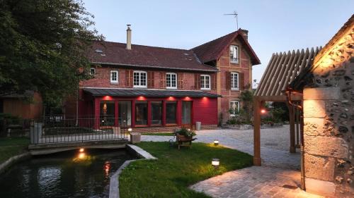 Eight-Bedroom House