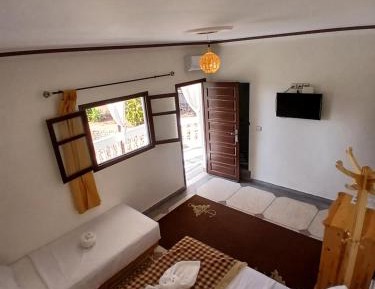 Triple Room with Garden View