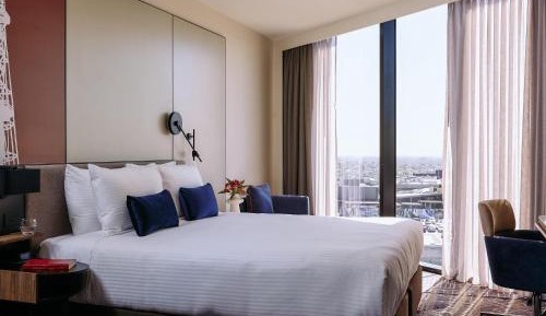 Standard Queen Room