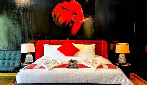 Deluxe King Room