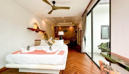 Deluxe Family Room