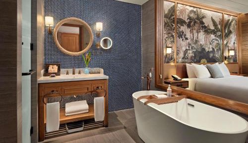 Deluxe Twin Room with Balcony and Sea View