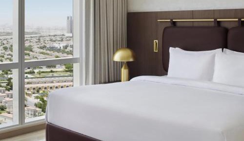 Deluxe King Room with Panoramic City View (Comp. Shuttle to World Trade Center)