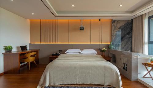 One-Bedroom Suite