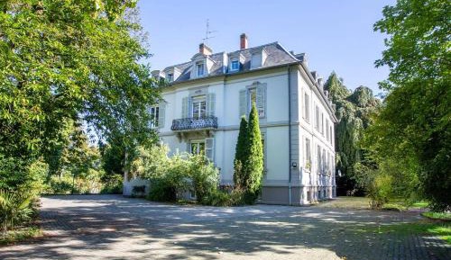 Two-Bedroom Apartment with Garden View