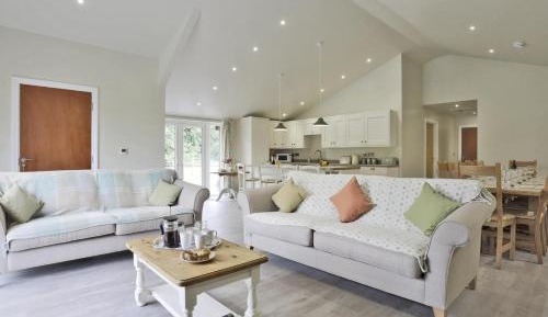 Ten-Bedroom House