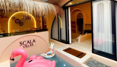 King Room with Pool View