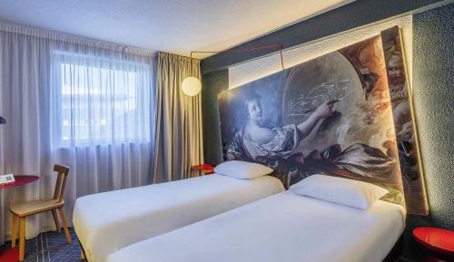 Standard Twin Room