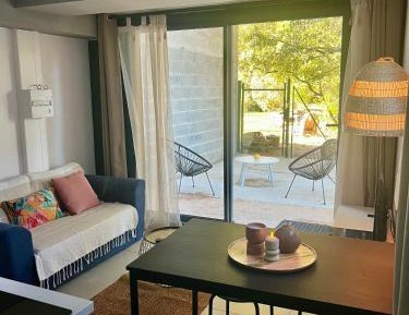 One-Bedroom Apartment with Garden