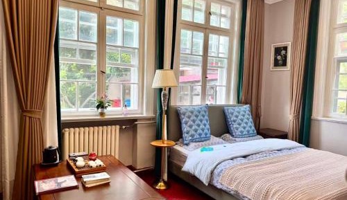 King Room with Mountain View