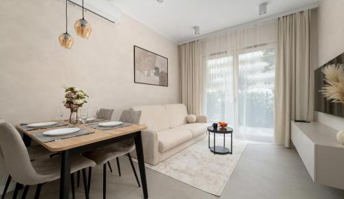 One-Bedroom Apartment with Garden