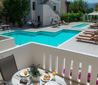 Suite with Hot Tub