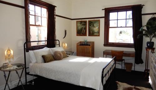 Double Room with Shared Bathroom