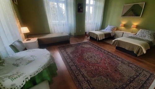 Quadruple Room with Private Bathroom