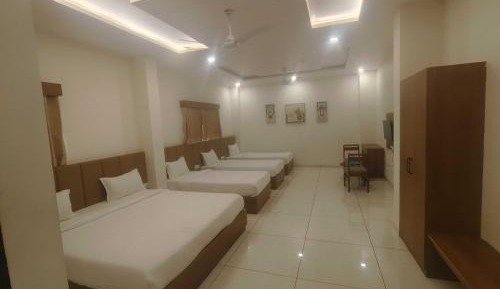 Classic Triple Room